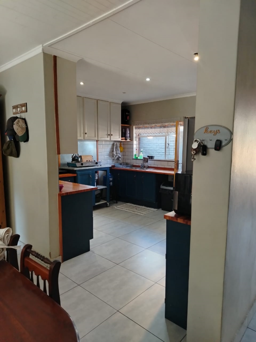 2 Bedroom Property for Sale in Langenhovenpark Free State